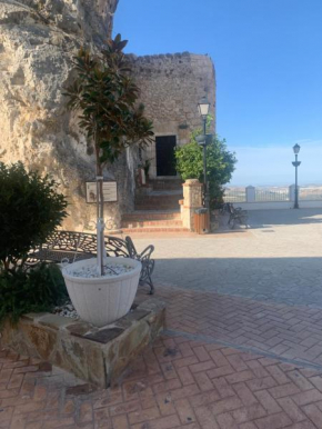 La Plaza, Zuheros